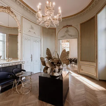 By Patrick Hellmann Hotel 5*