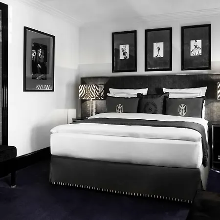 By Patrick Hellmann Hotel Berlin