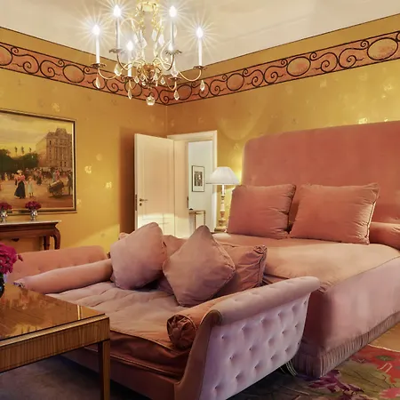 Schlosshotel Berlin Hotel 5*