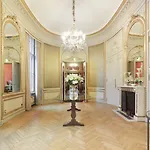 Schlosshotel Berlin 5*