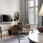 Schlosshotel Berlin Hotel