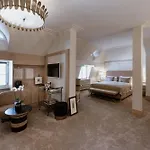 Schlosshotel Berlin Hotel 5*