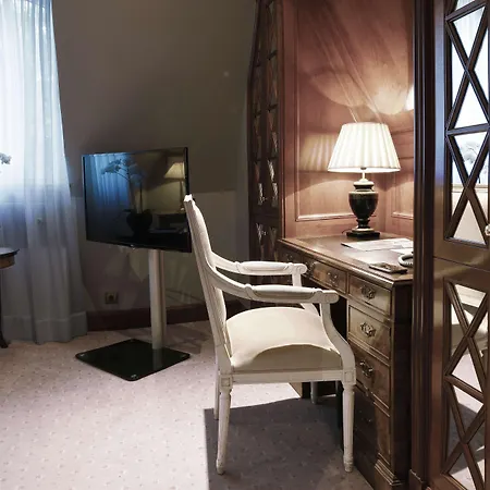 パトリック ヘルマン シュロスホテル 5*