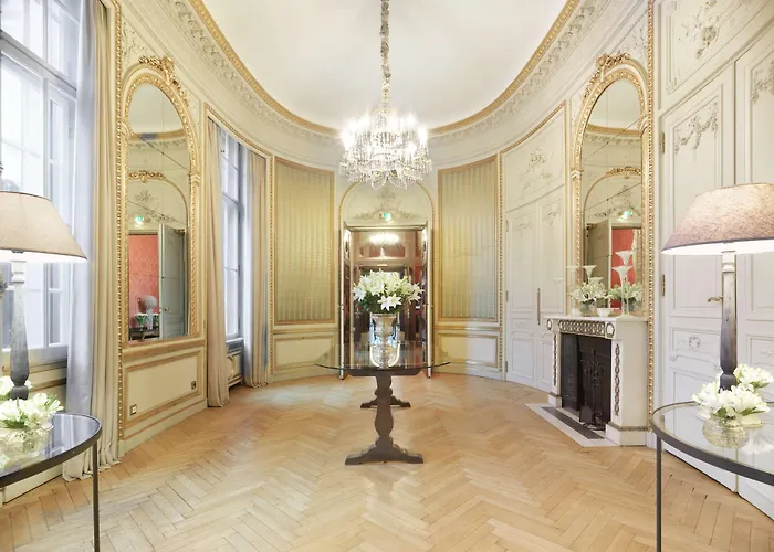 Schlosshotel Berlin 5*