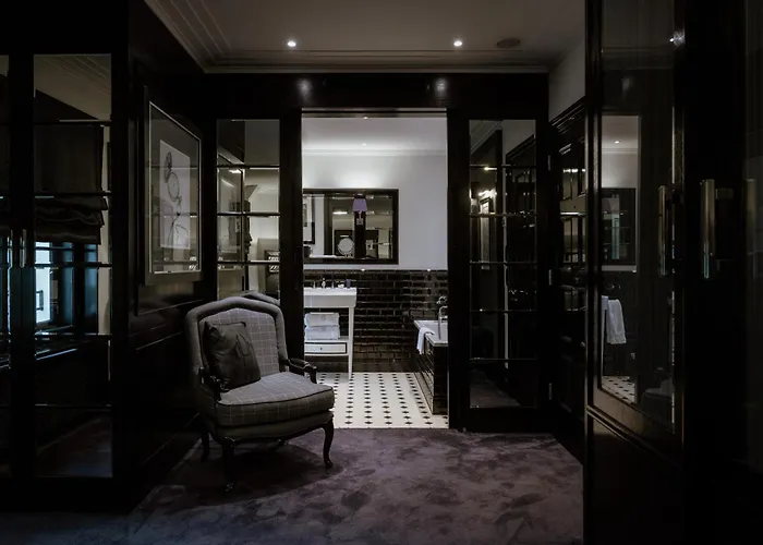 Отель Schlosshotel Berlin Берлин