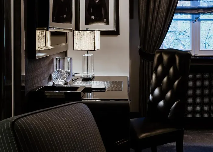 Отель Schlosshotel Berlin Берлин