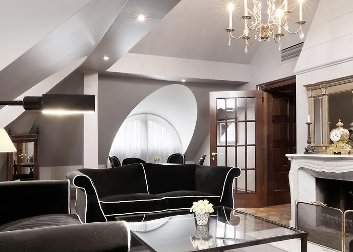 Schlosshotel Berlin 5*