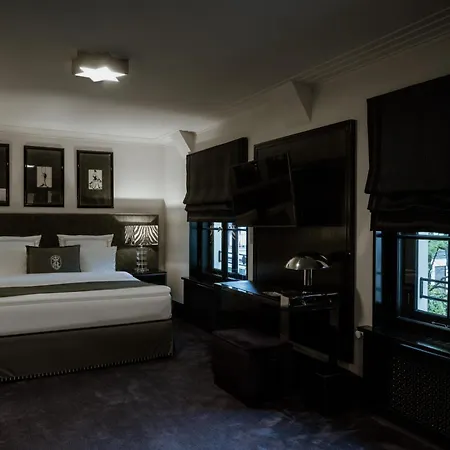 帕特里克·赫尔曼酒店